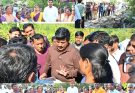 గల్లీ గల్లీకి ఎమ్మెల్యే మనోహర్ రెడ్డి ప్రజల వద్దకే పాలన..!